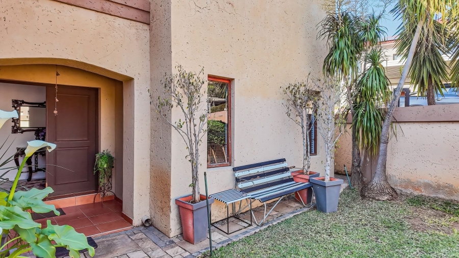4 Bedroom Property for Sale in Boschdal North West